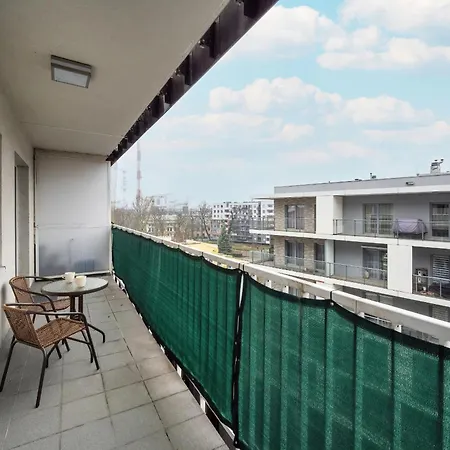 Near The River Balcony And Free Garage By Renters